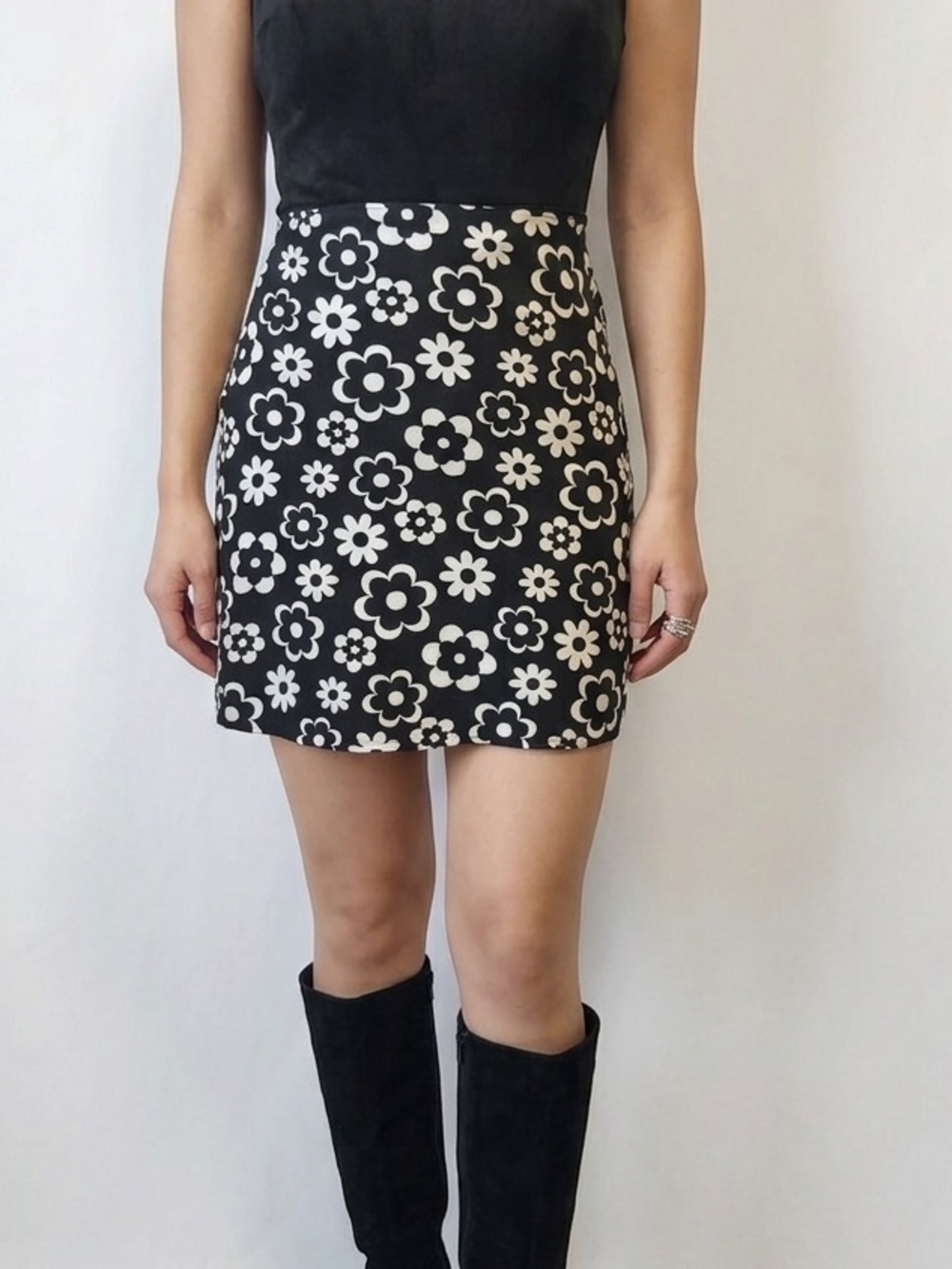 HOLLISTER Floral Micro Mini Skirt 90s Retro Y2K Daisy Print Ultra High Rise XXS